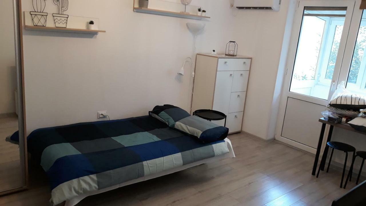 Cozy Place 47-Self Check In & Out-Hbo Max Piteşti Eksteriør billede